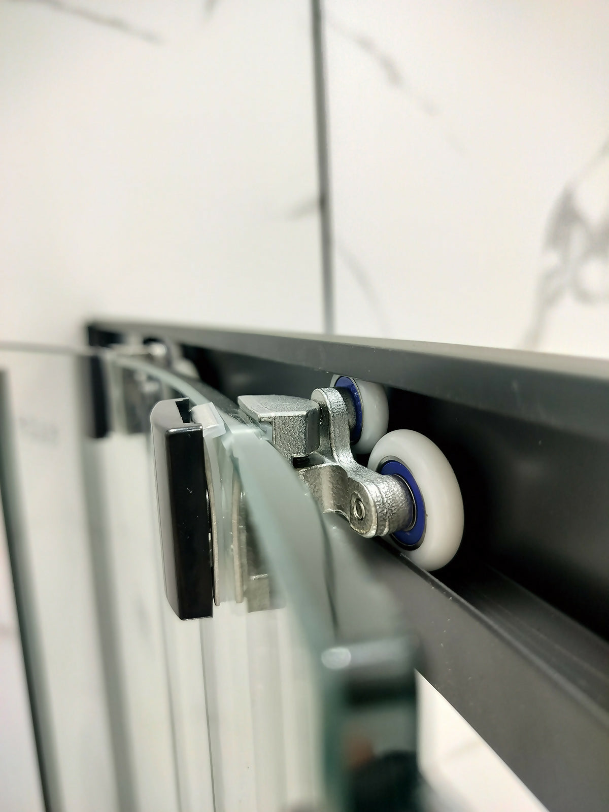 Corner shower room cabin