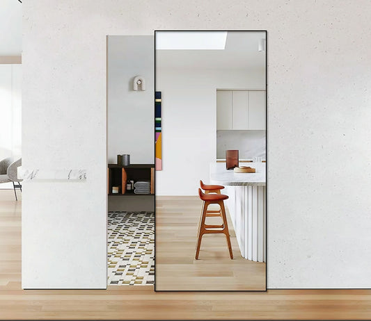 Sliding door without guide rail mirror